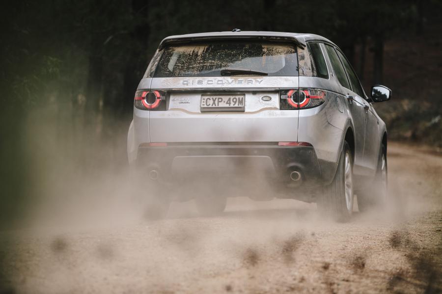  Land Rover Discovery Sport SE 2015 года  (AU) (фото 8 из 22)